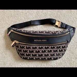 Michael Kors Black Belt Bag